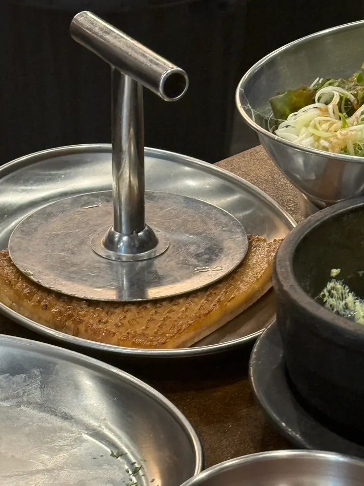 A spread of makchang enjoyed with beer