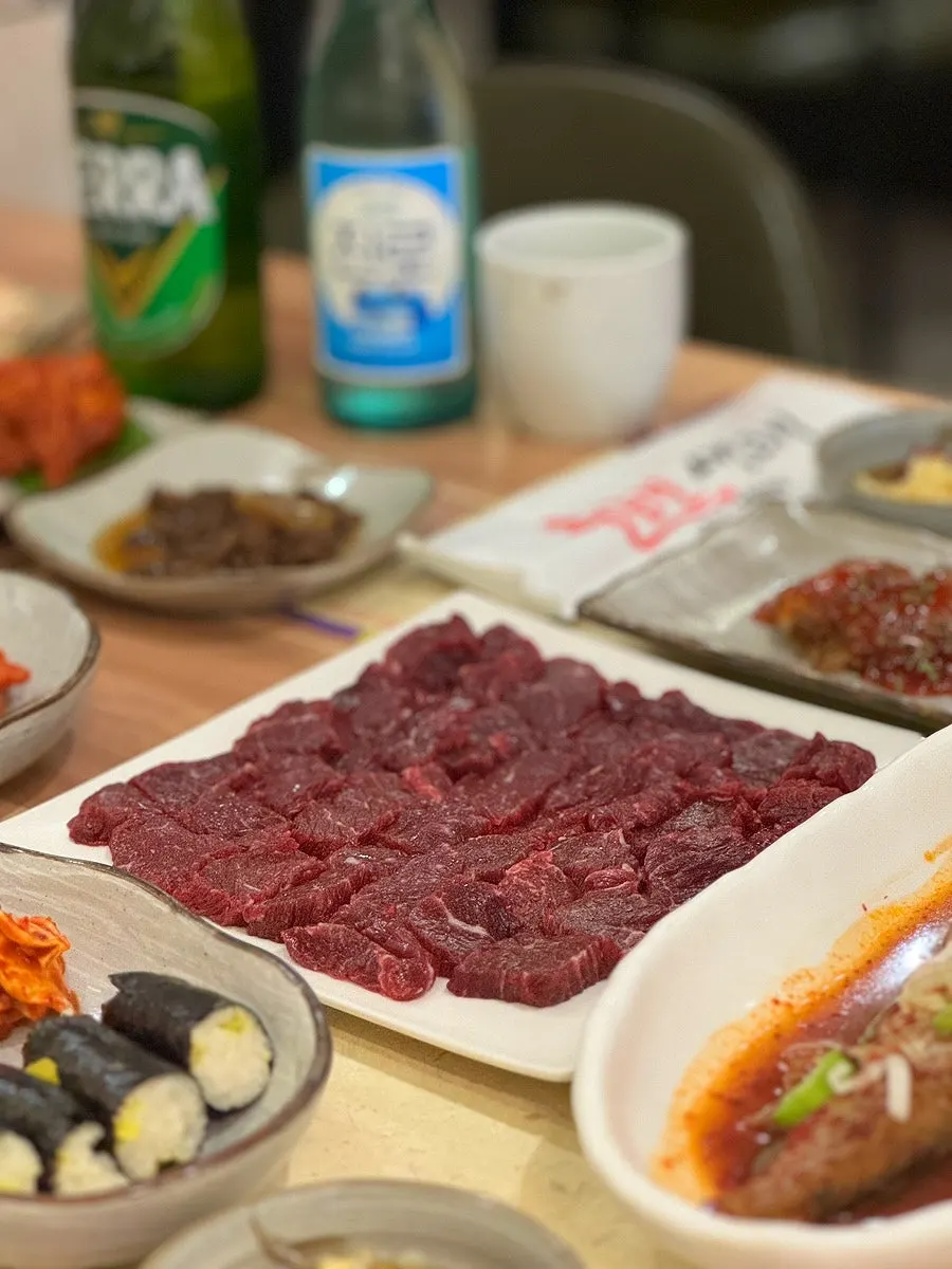 경상도식 뭉티기 중자 한 접시