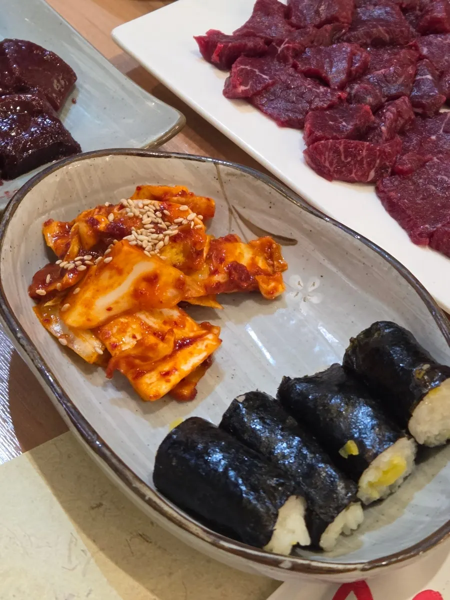 Banchan served alongside the mungtigi