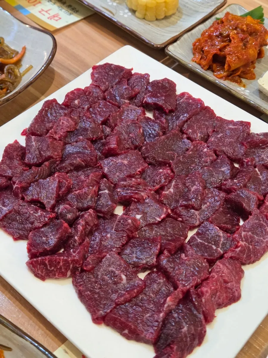 A full plate of Gyeongsang-style mungtigi