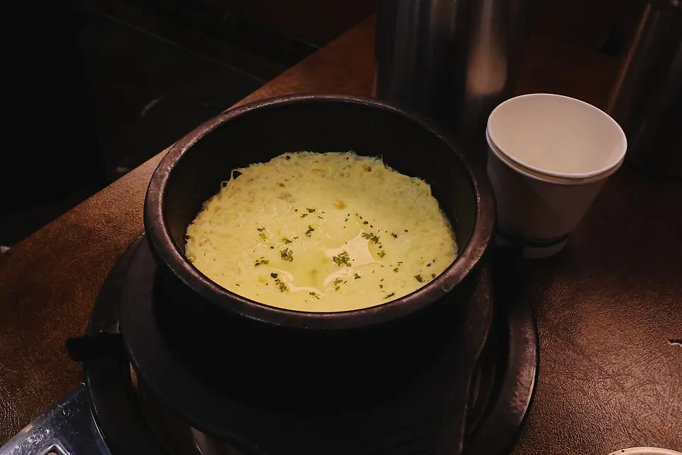 무한리필 계란찜과 라면 코너