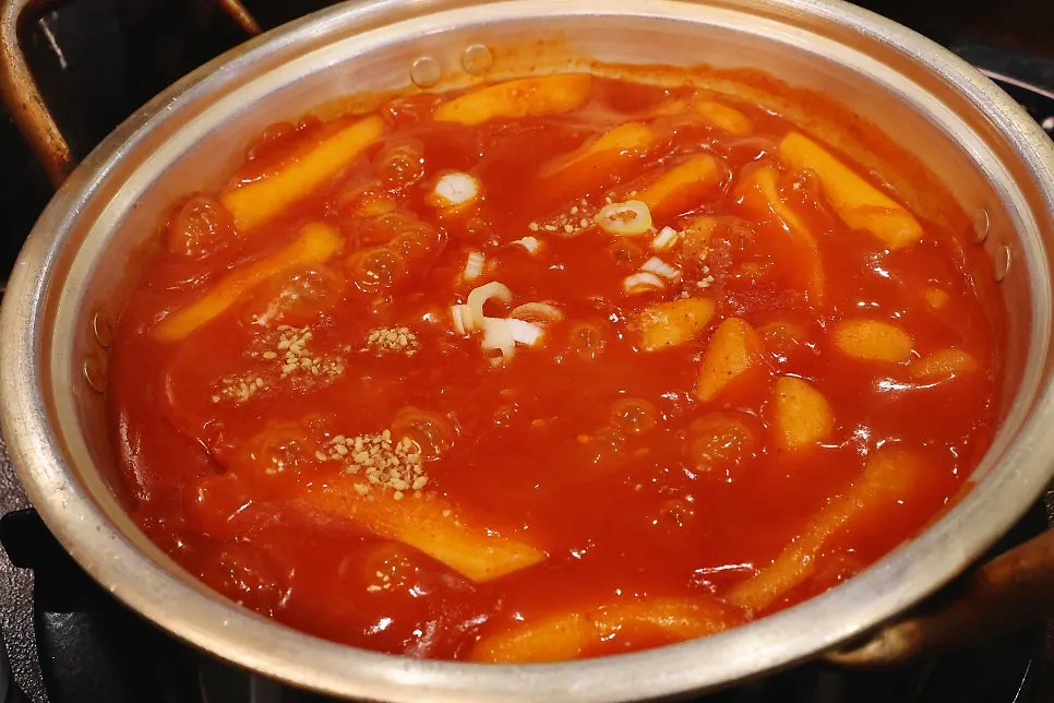 보글보글 끓여 먹는 옛날떡볶이