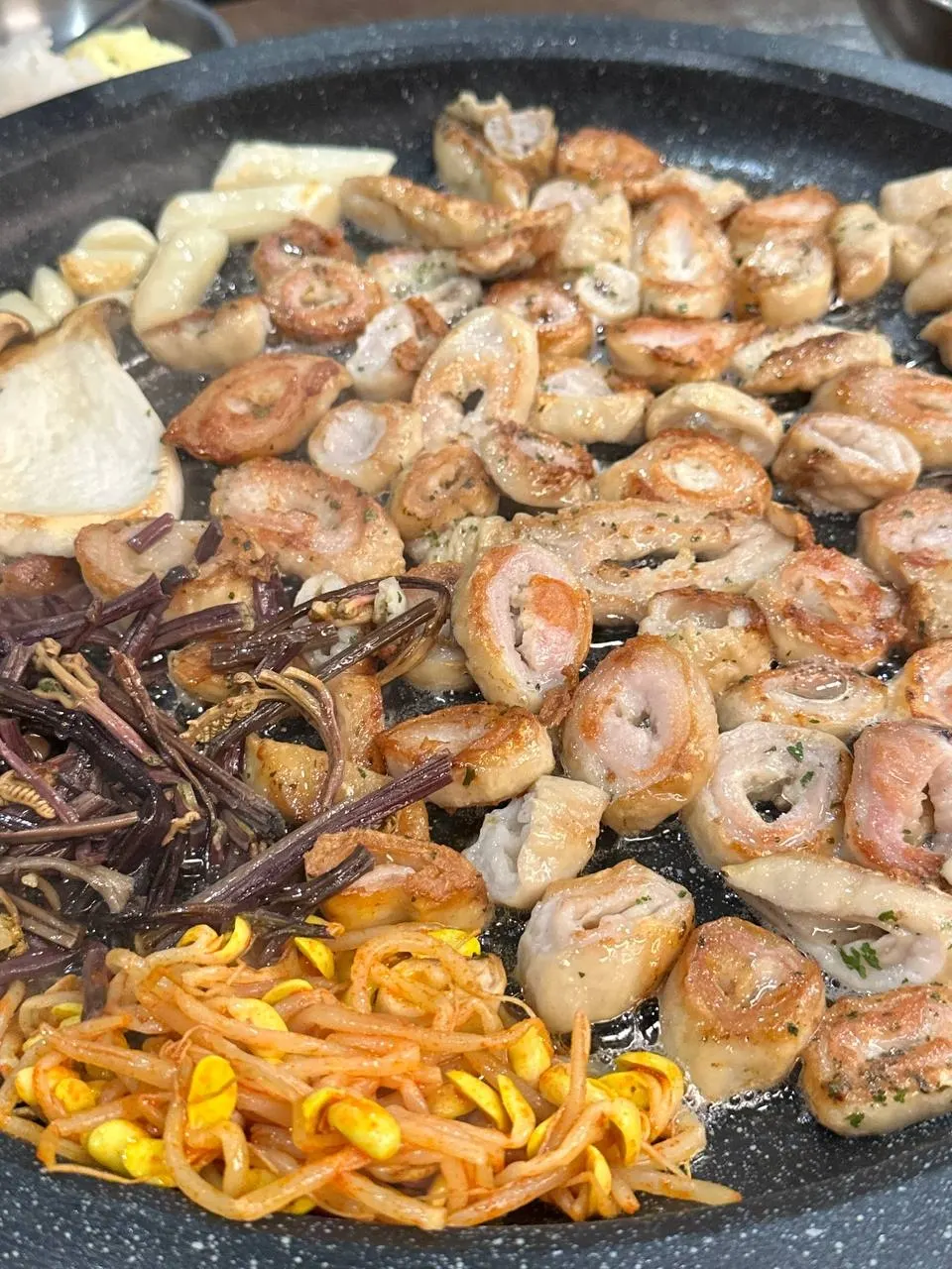 봉자막창 식사 상차림 사진