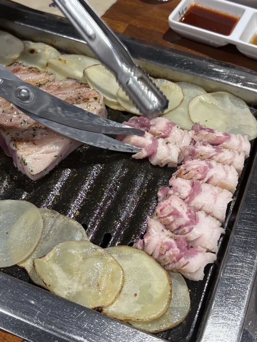한돈 황토 생삼겹살 3인분