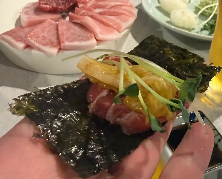 무순과 초밥밥을 곁들인 참다랑어회