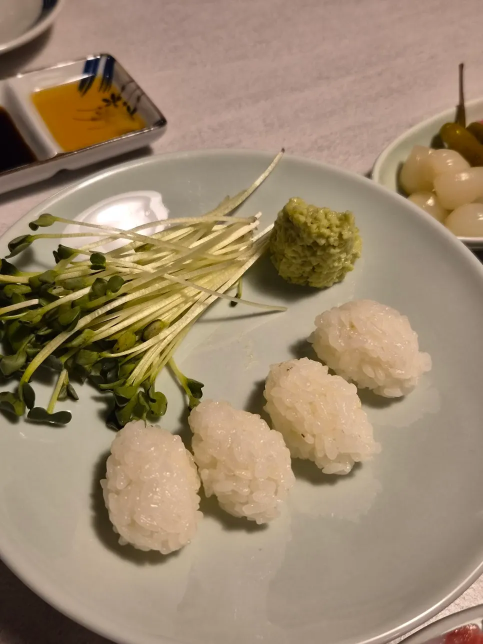 Rice and tuna for making sushi