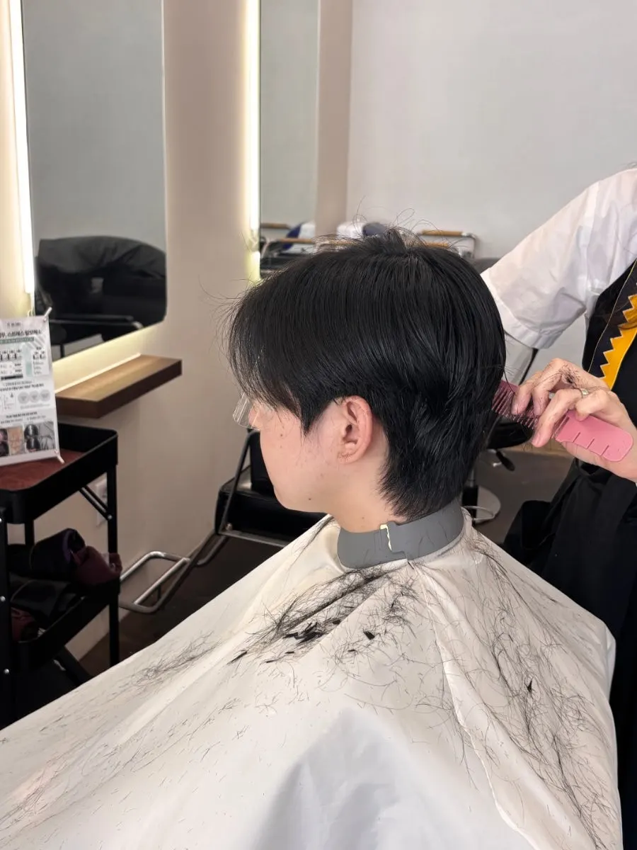 Leaf perm consultation and haircut process