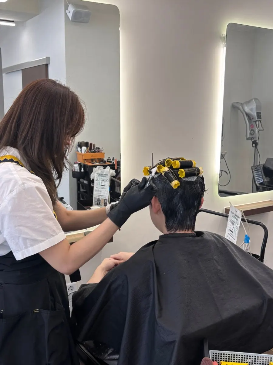 Leaf perm rod setting done in divided sections
