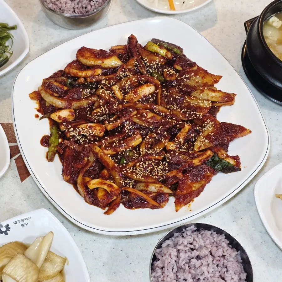 Two servings of fire-grilled stir-fried squid