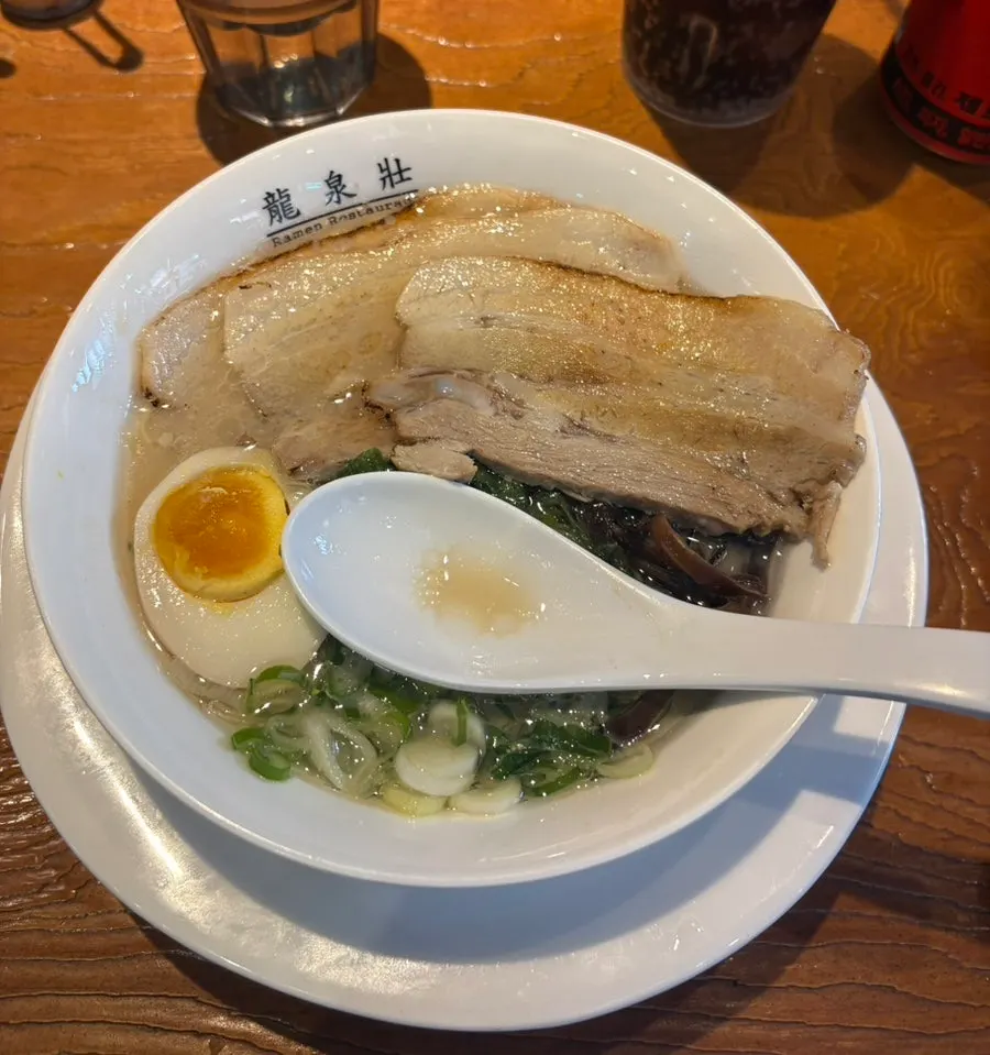Ramen with large slices of chashu