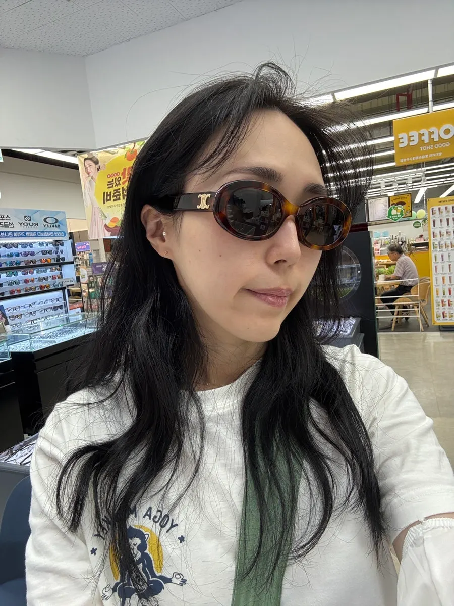 호피 무늬 원형 프레임 선글라스 시착