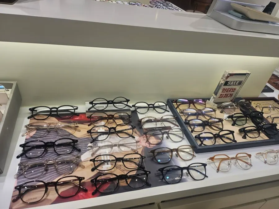 MOSCOT eyeglass frames
