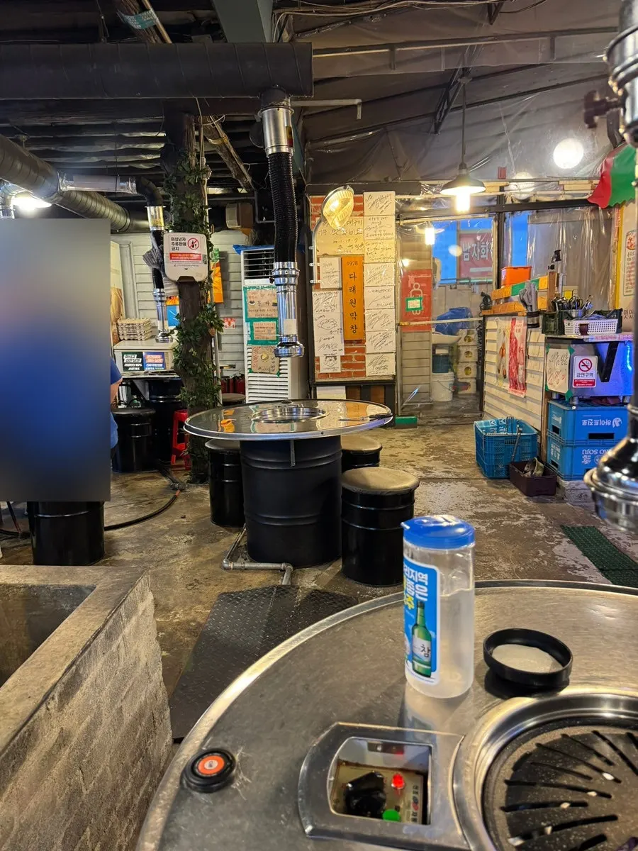 Street tent-bar style table at the outdoor seating area