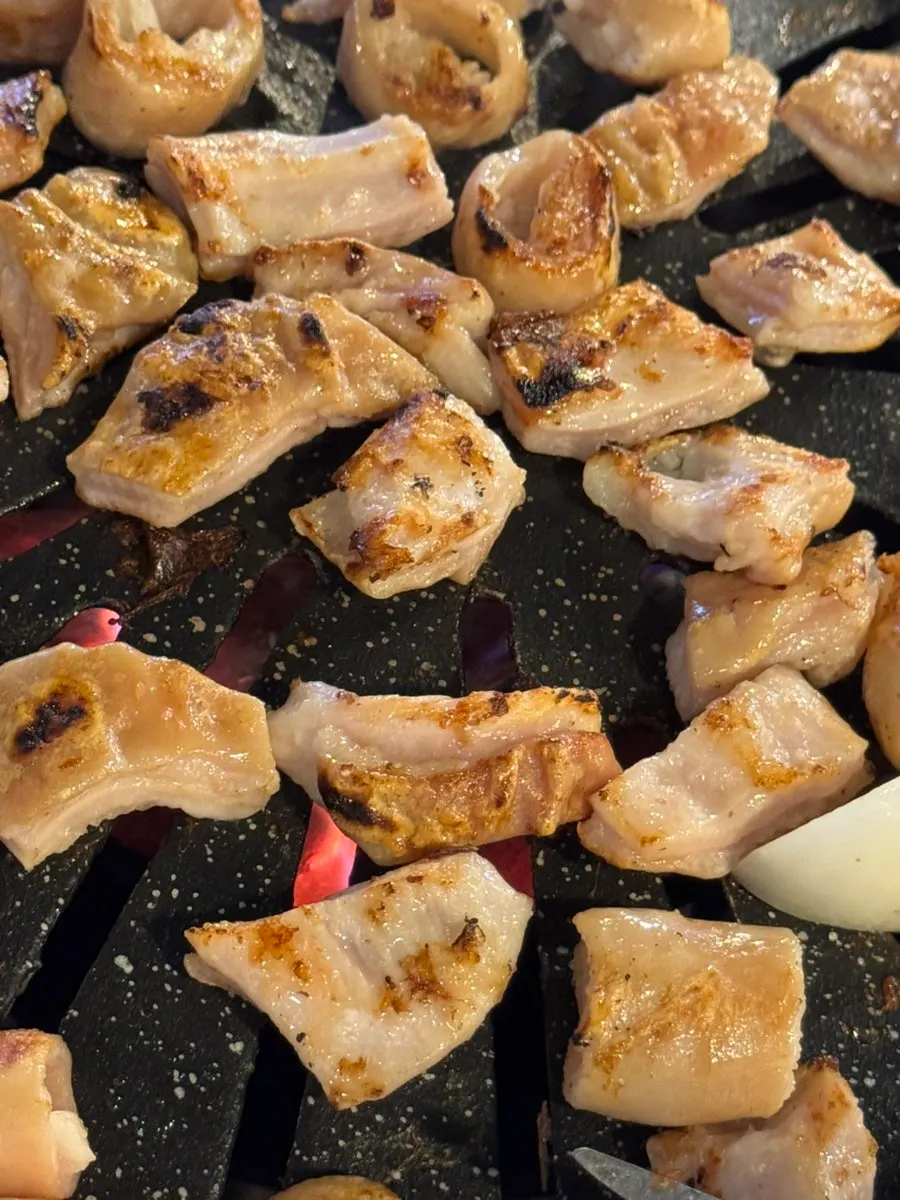 Original raw makchang dipped in makjang sauce
