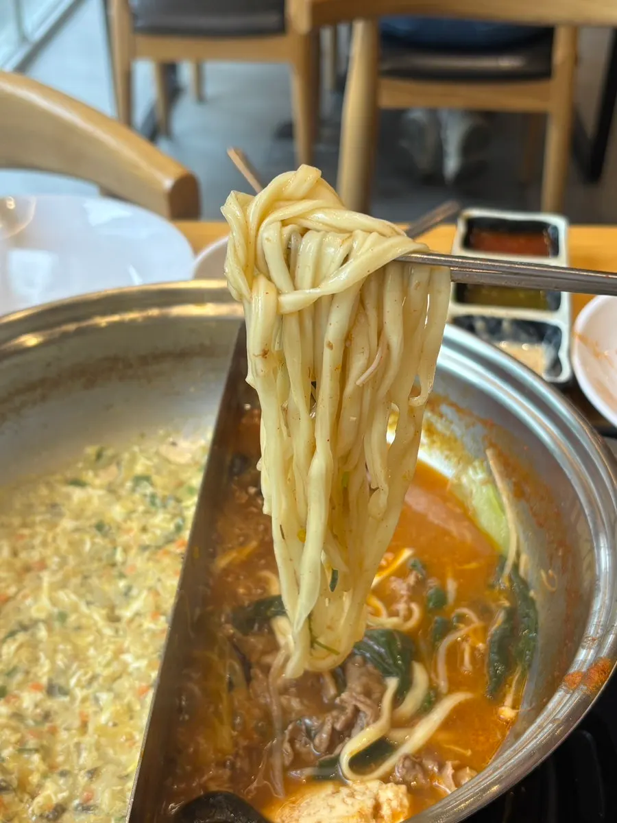 Egg porridge and kalguksu to finish shabu-shabu