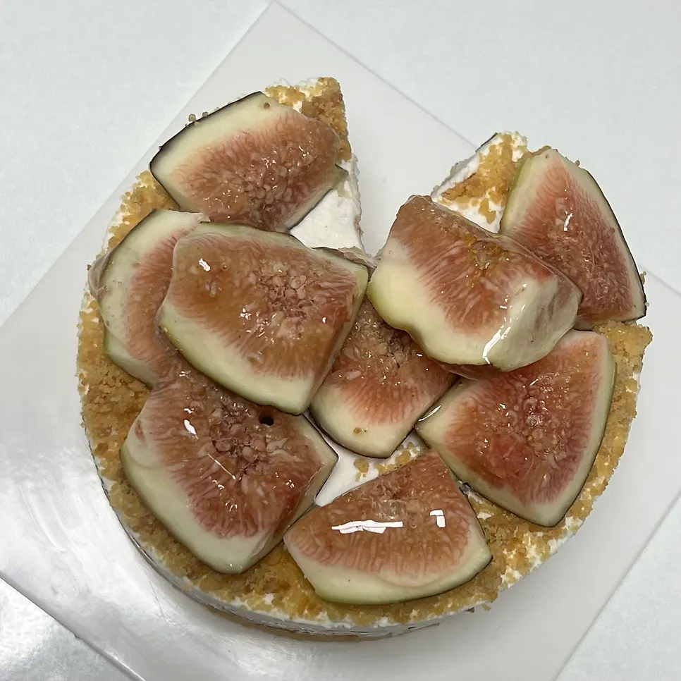 Square-cut shot of the honey vanilla fig cake