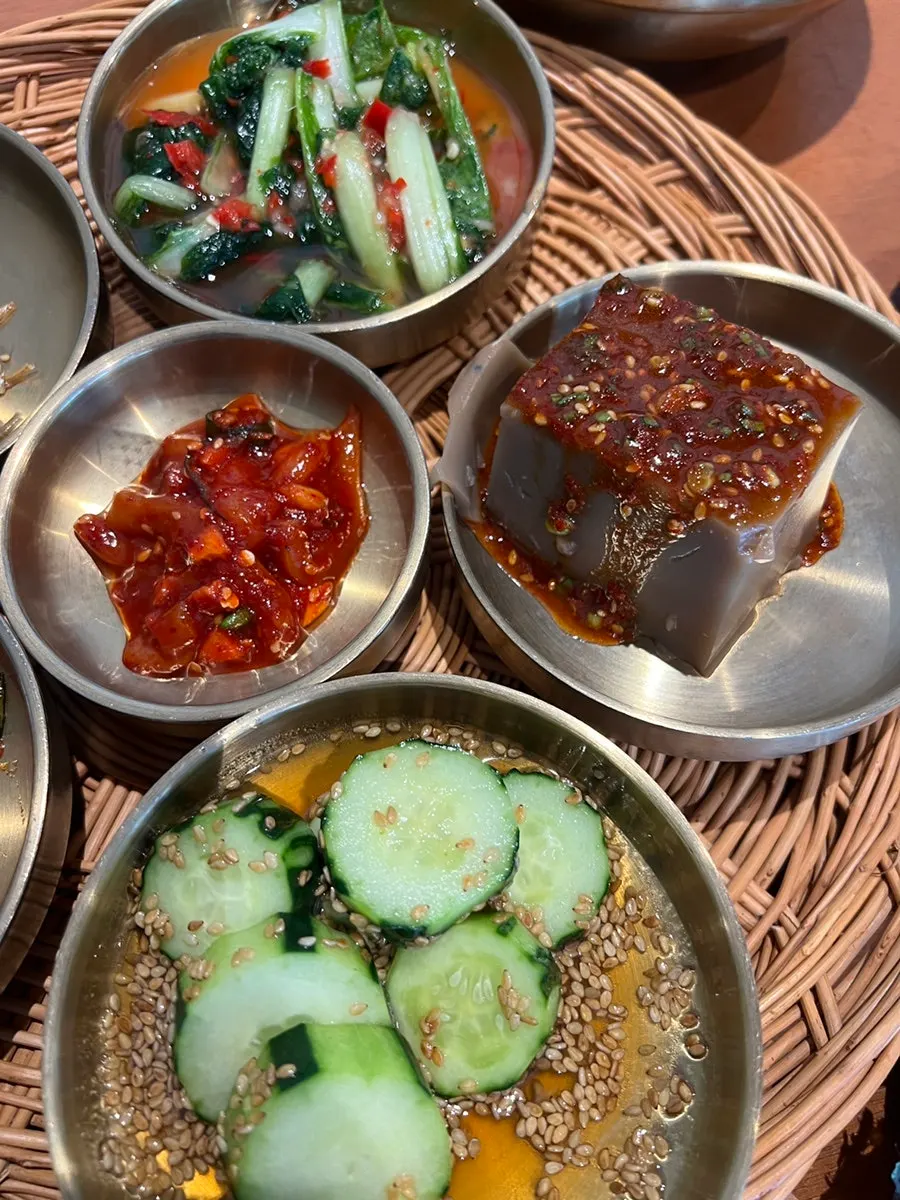 Neatly arranged jeotgal and basic side dishes
