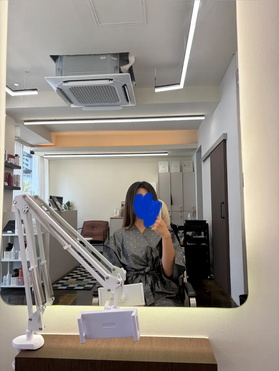 시술 전 생머리 뒷모습