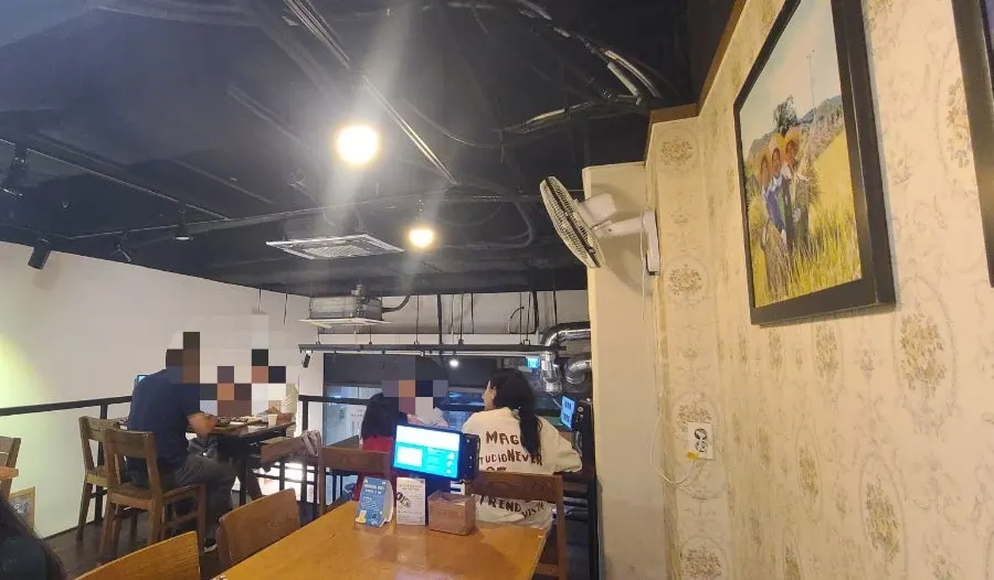 2nd floor seating at Cafe Dongyi Branch 1