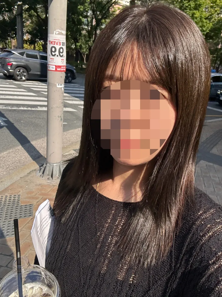 Khaki-toned matte brown hair in natural light