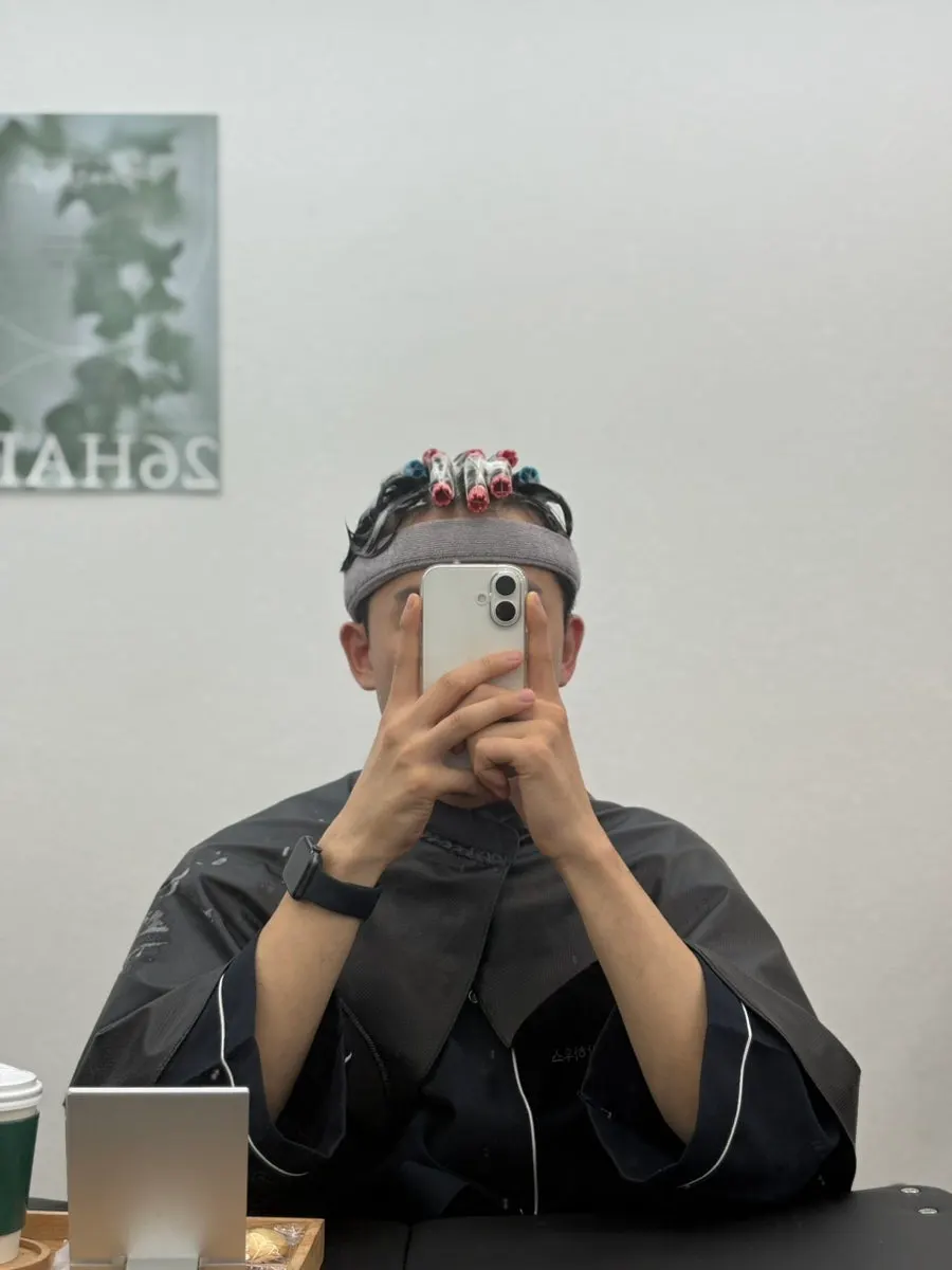Applying neutralizer with a duck-character spray bottle