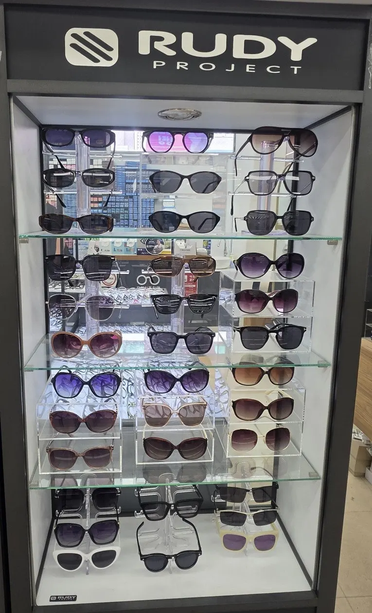 Frame display cases arranged in the spacious shop