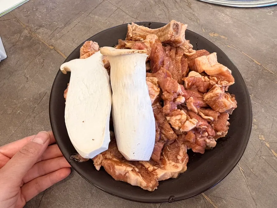 Marinated pork galbi with plenty of meat attached