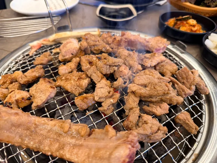 Charcoal galbi cooked through and ready to eat