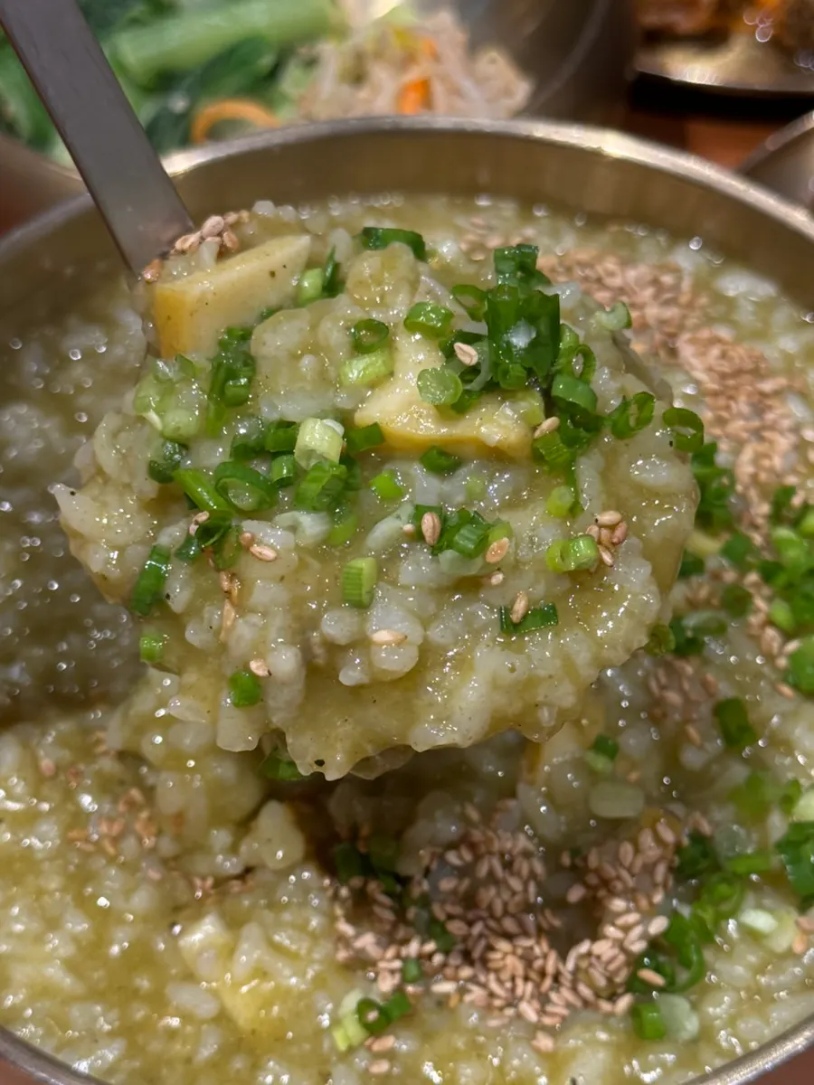 Eel pot rice and abalone porridge combination