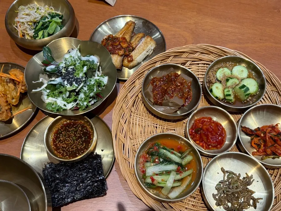 전복솥밥과 장어솥밥 메뉴