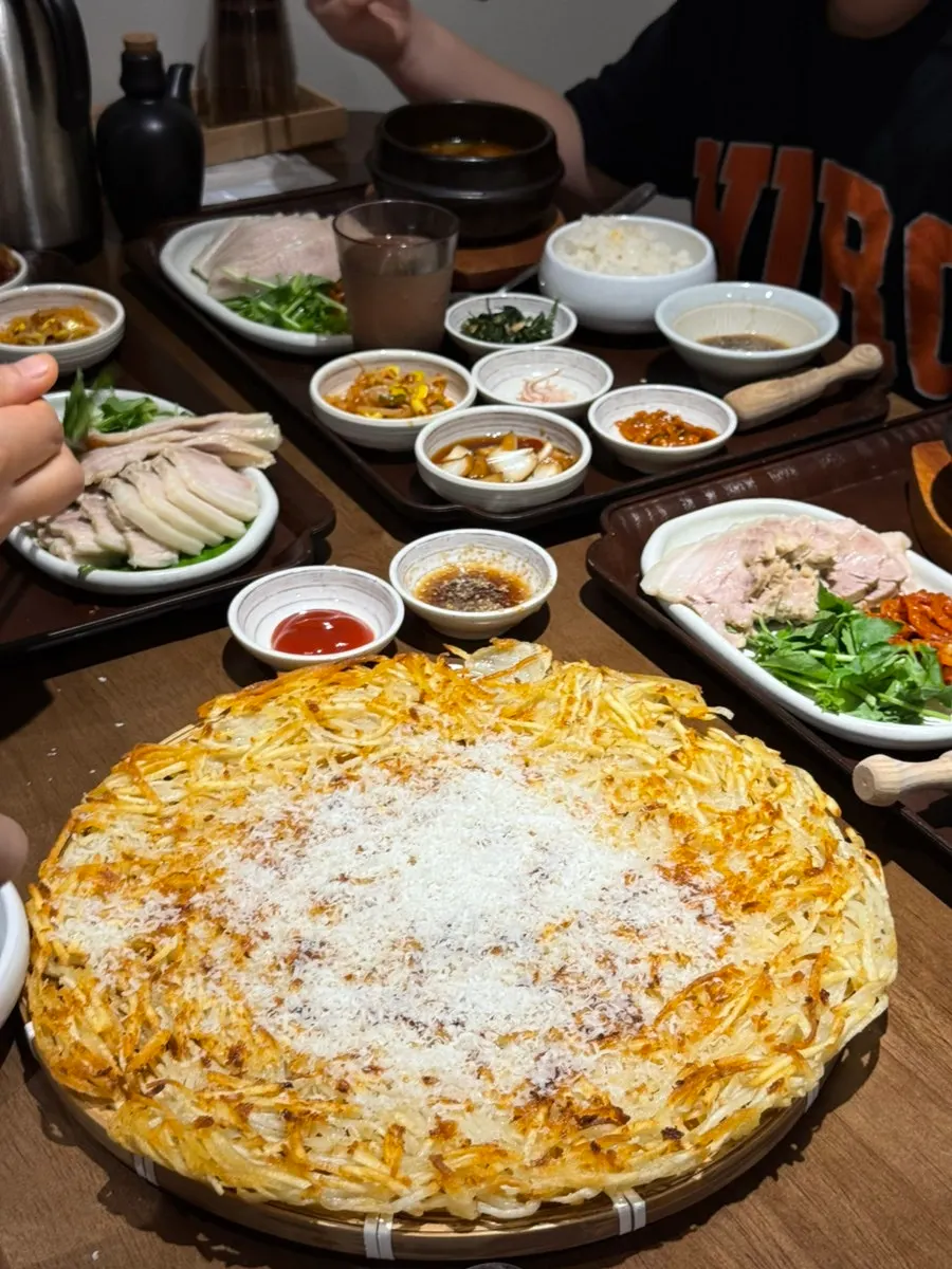 울동보쌈 감자전 관련 사진