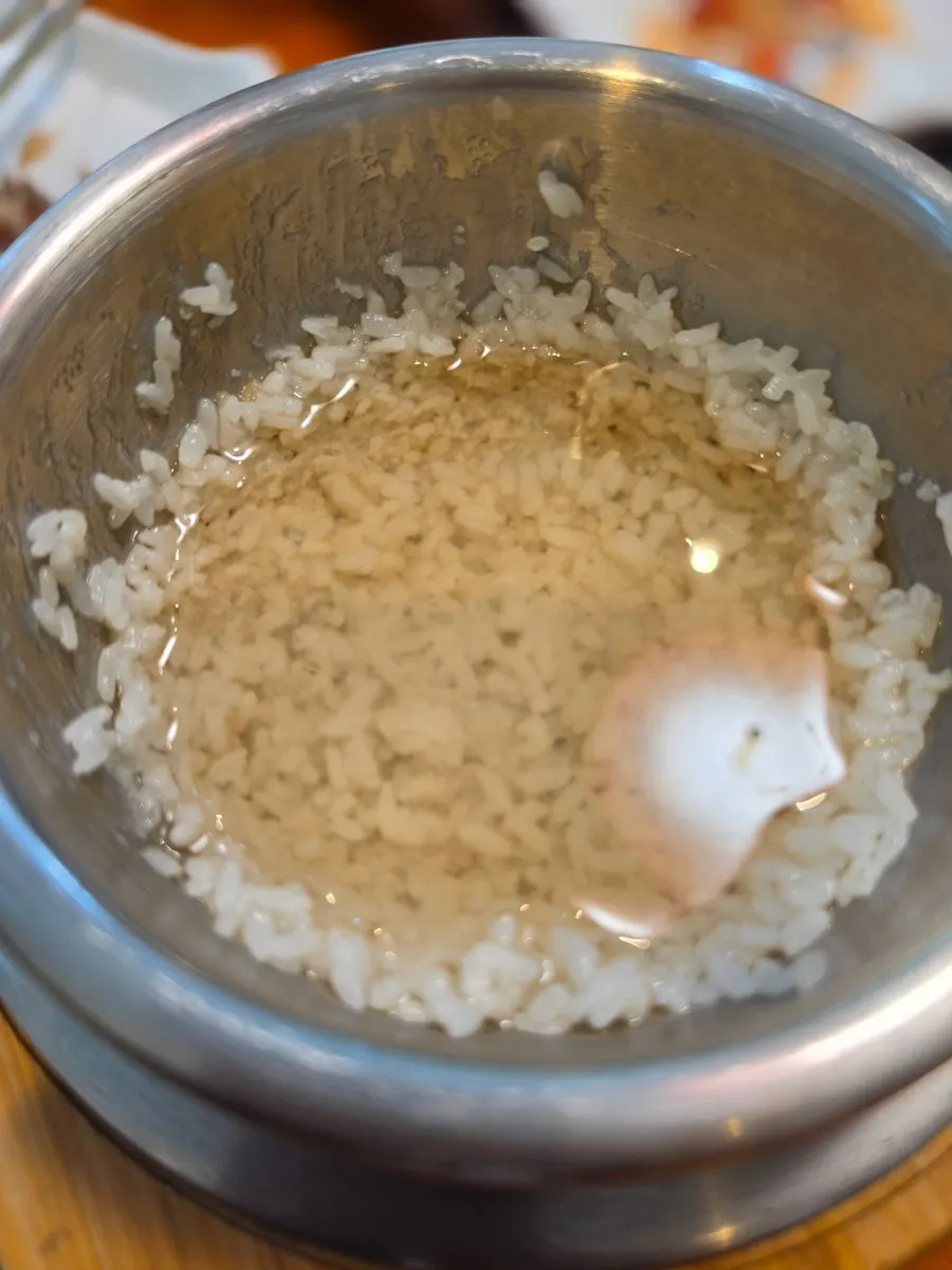 Cockle muchim and nurungji meal