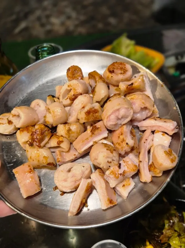 Pre-grilled raw pork makchang with rich fat