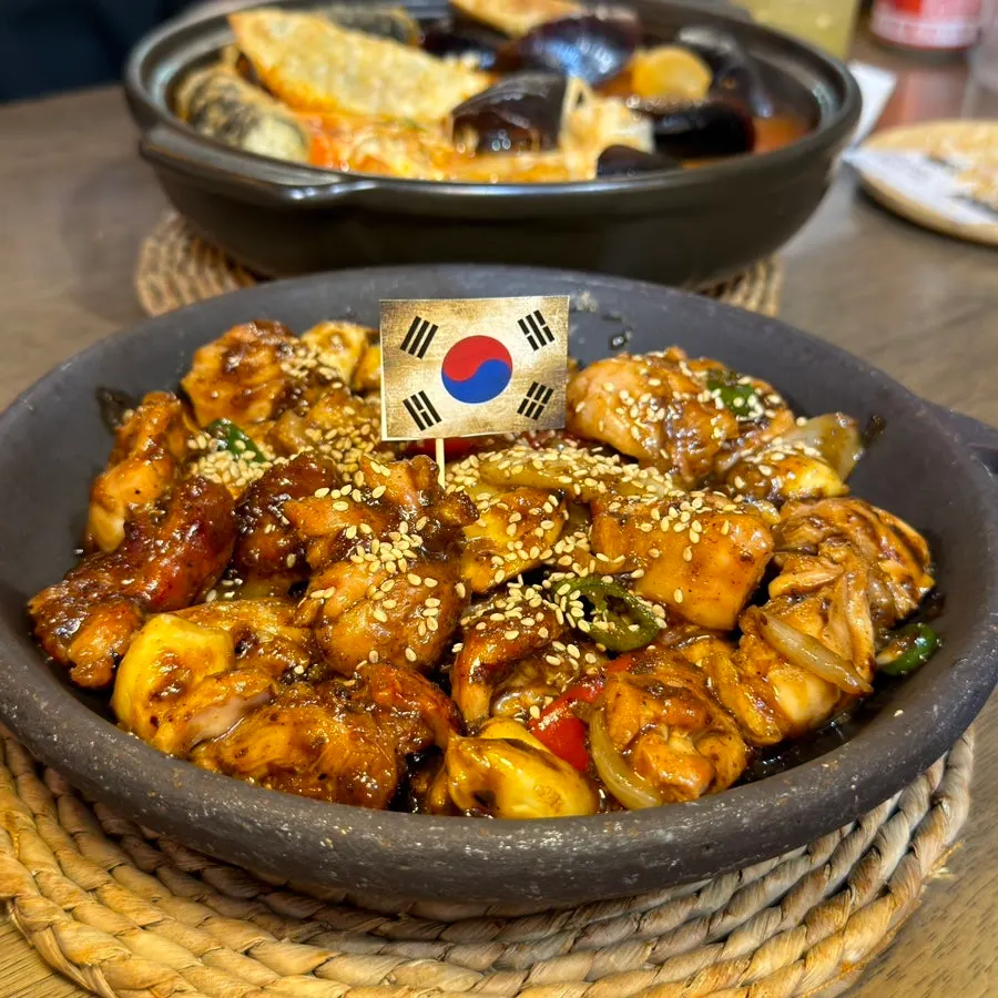Chimaek table spread at Daehan Beer House Ulsan Daldong