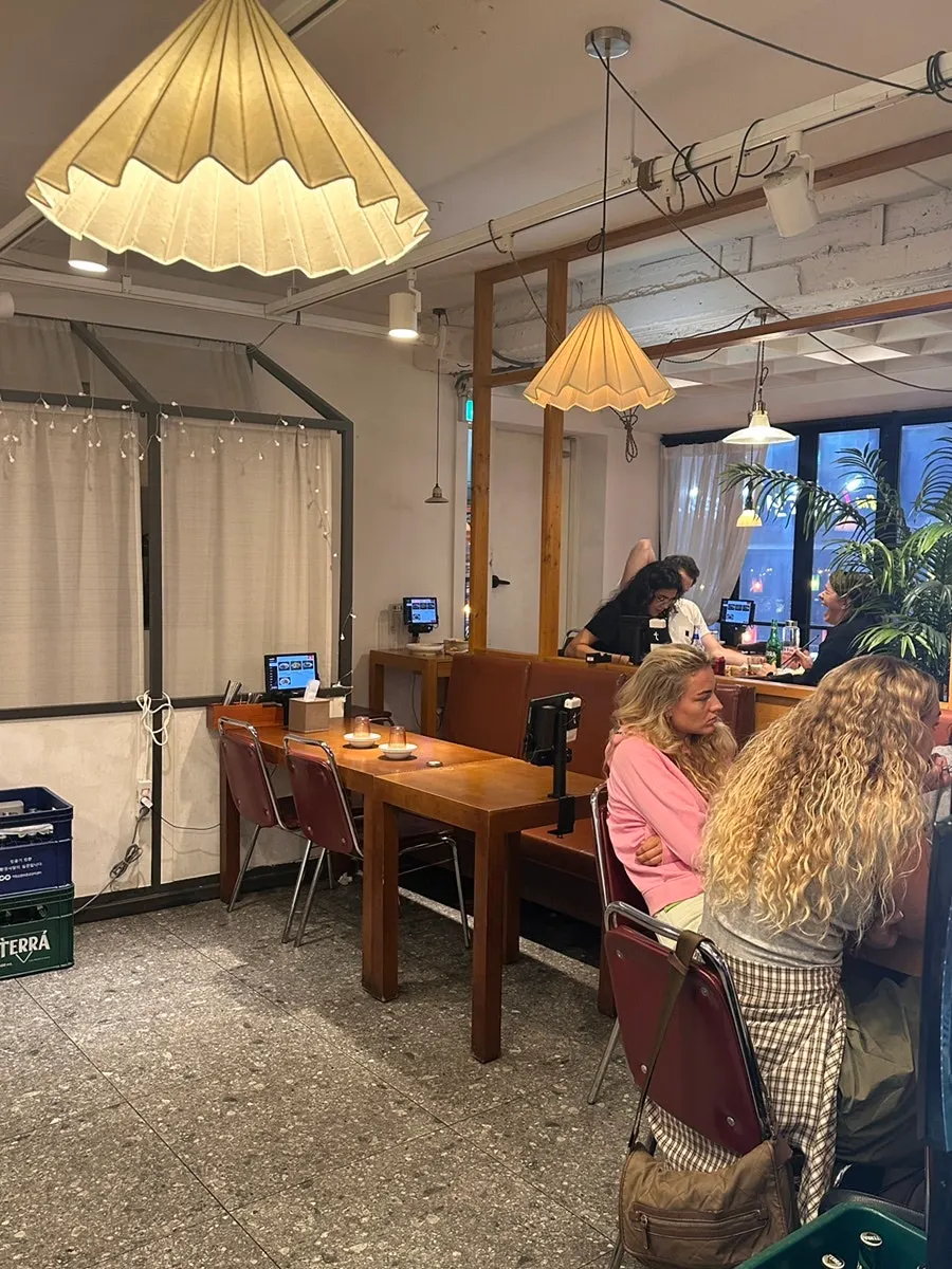 Chinese restaurant location in the heart of Daehangno