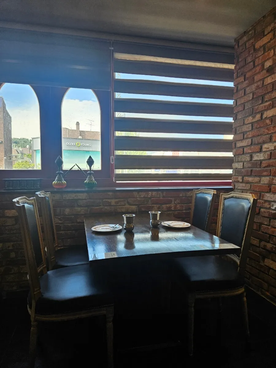 Table set after placing the order