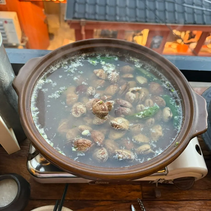 Crispy fried shrimp in plump shrimp gangjeong