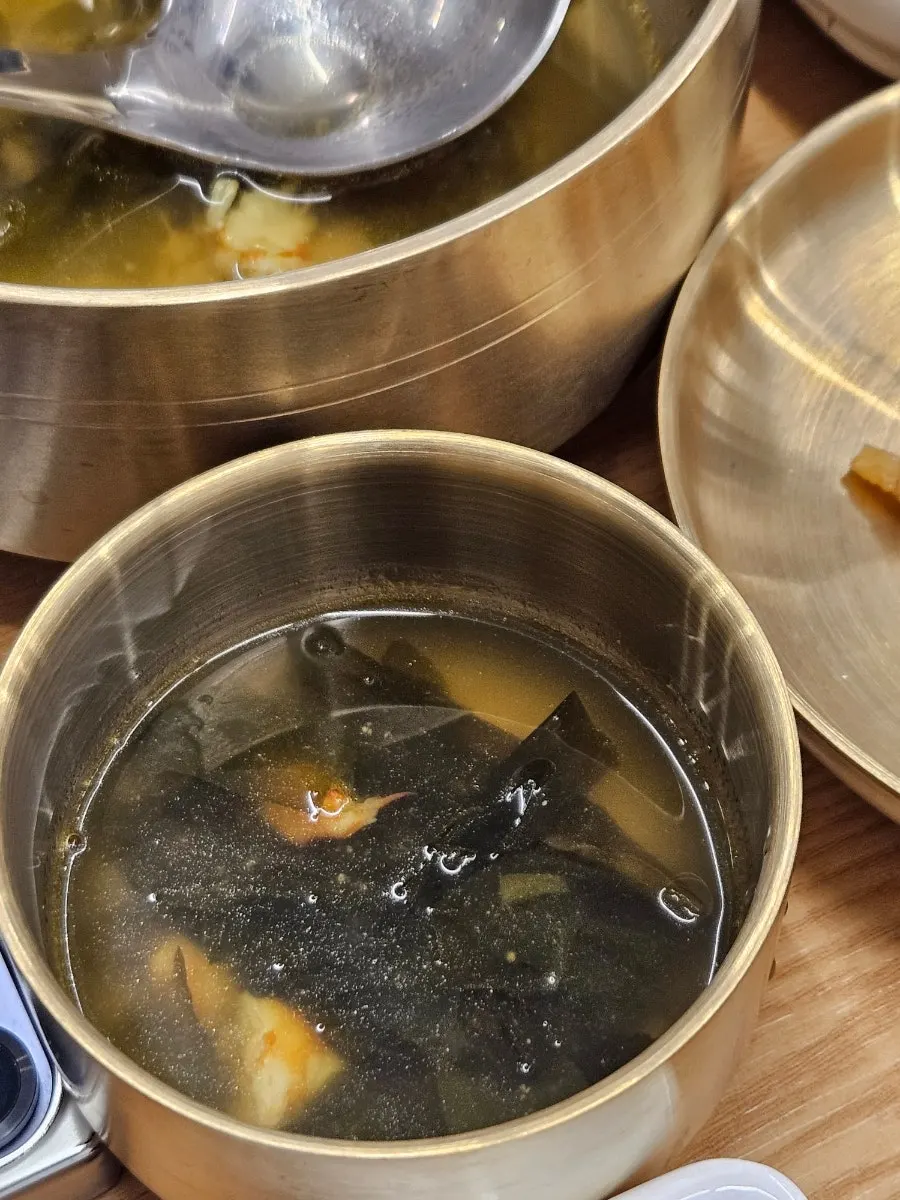 전복 내장죽과 미역국