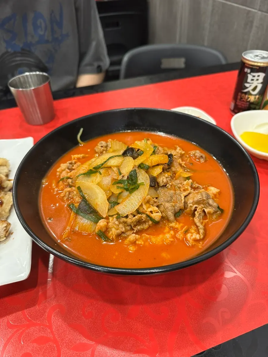 Chadol jjamppong topped with seafood and vegetables