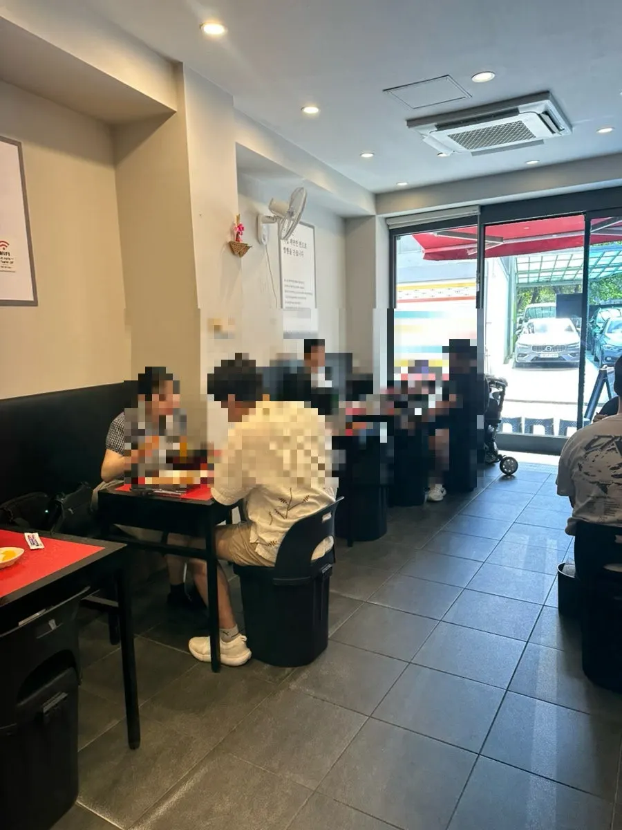 수저가 매장 내부 전경