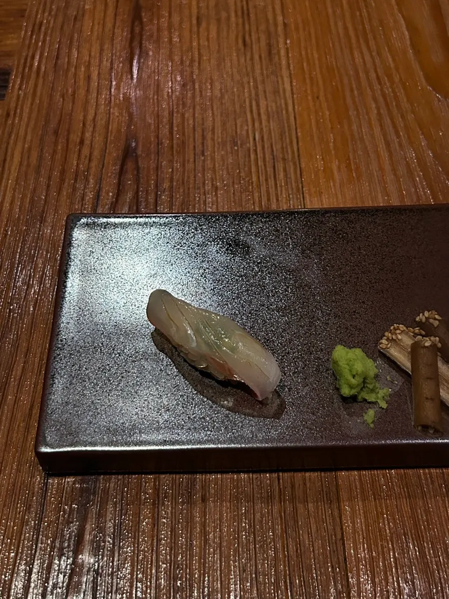 Omakase sushi eaten by hand