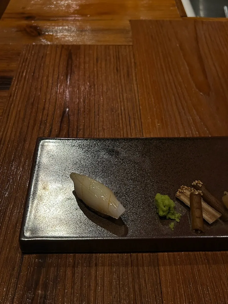 Tilefish and red sea bream sushi