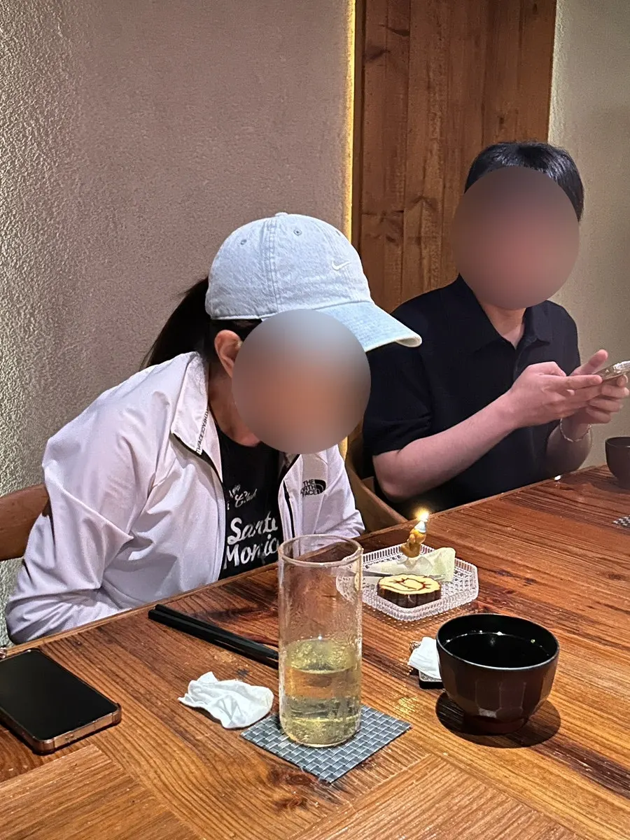 Birthday place setting with a bear candle