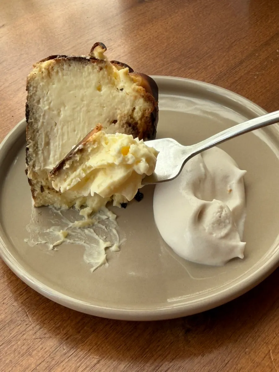 Basque cheesecake with a soft cheese layer