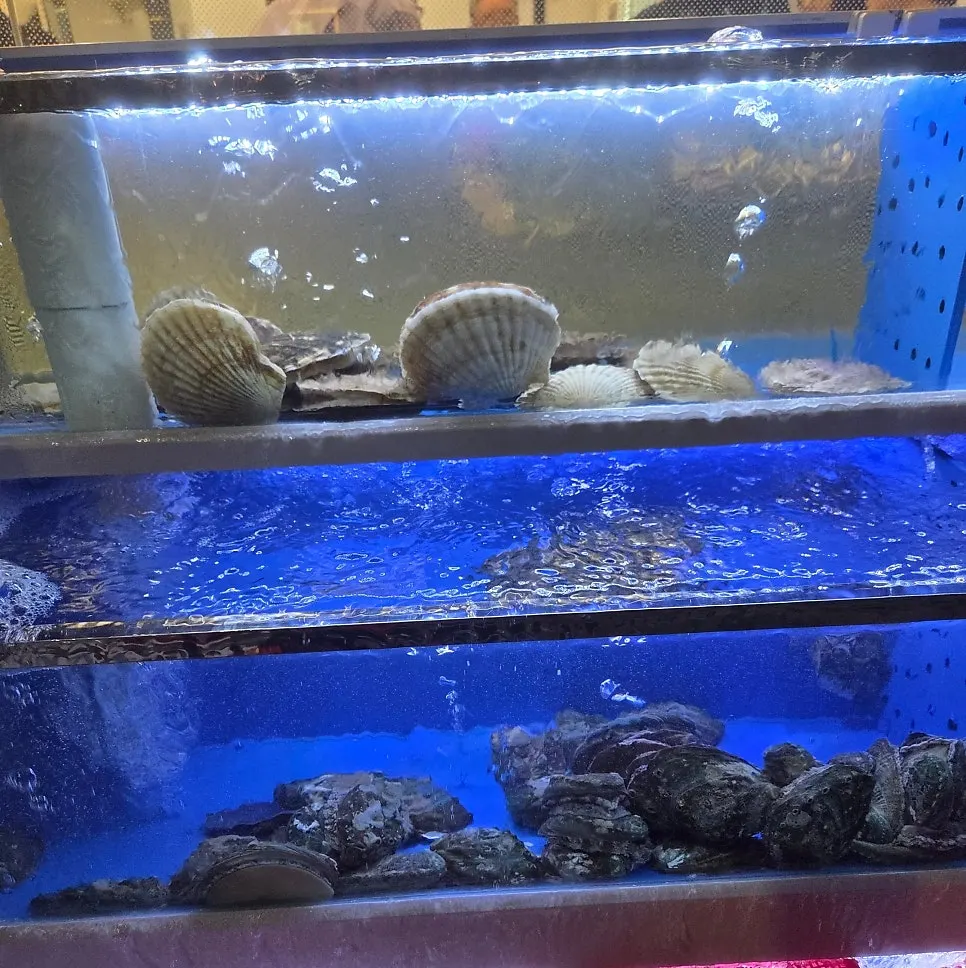Exterior of a restaurant selling seasonal seafood