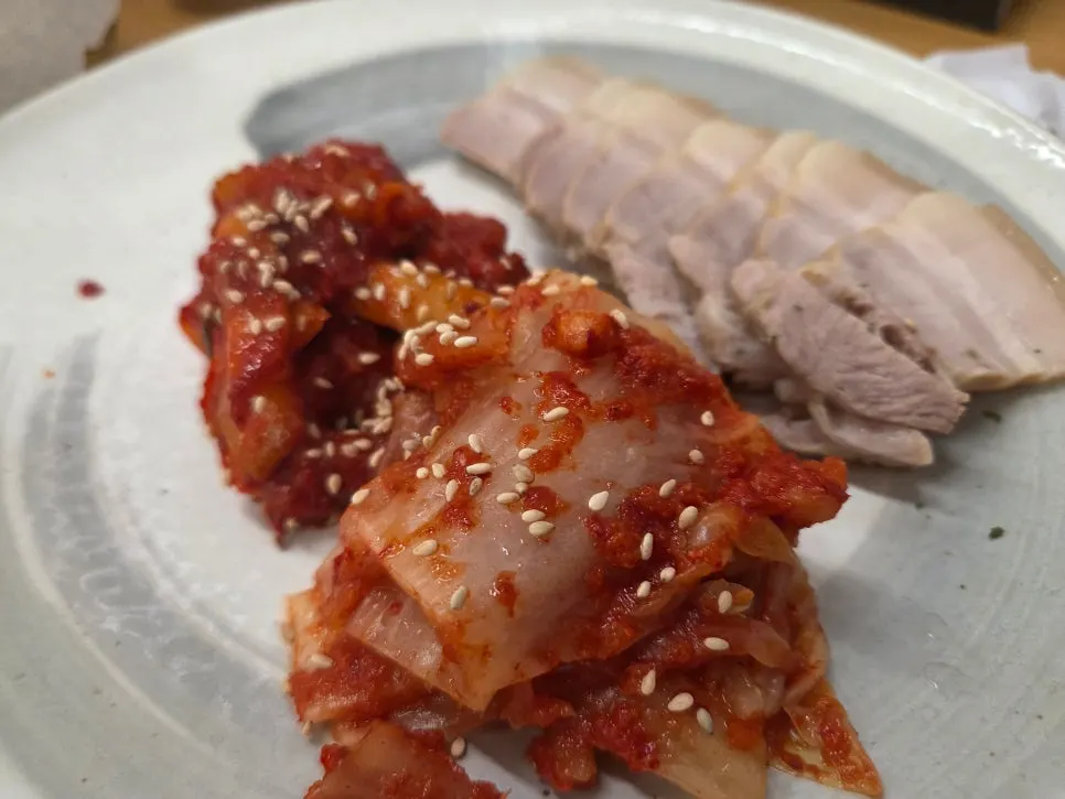Golden-brown grilled gizzard shad