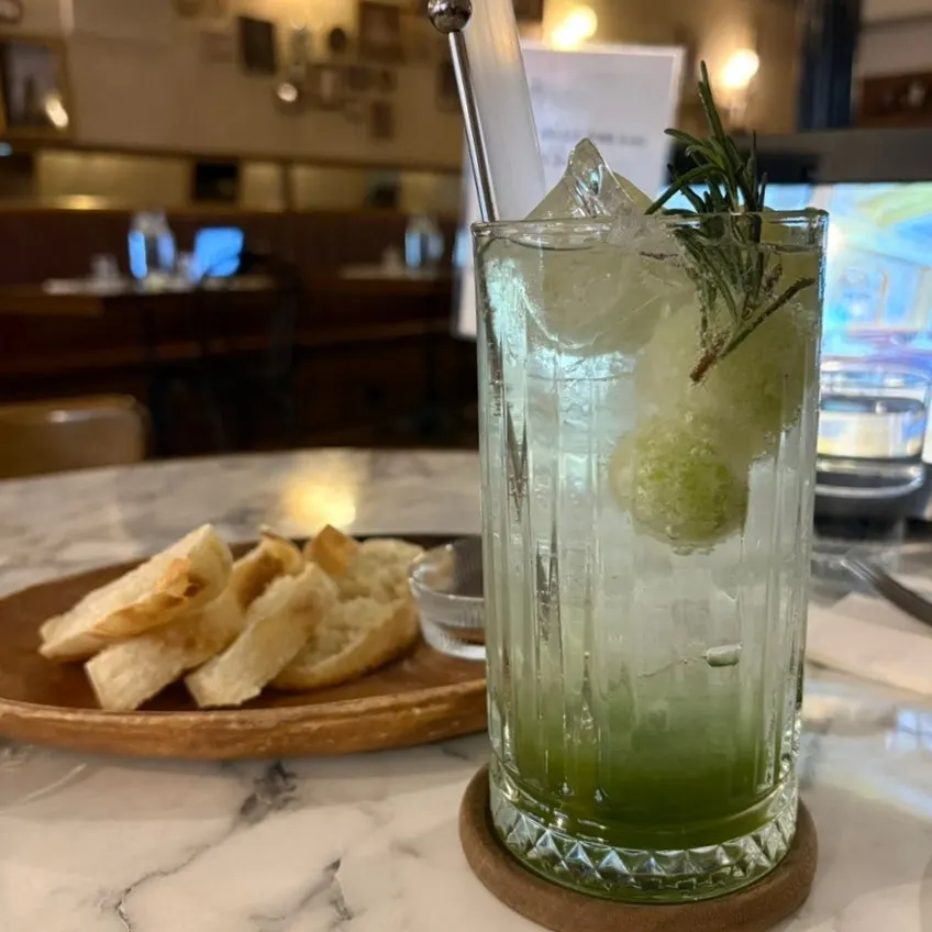 Green grape ade with a frozen shine muscat grape inside