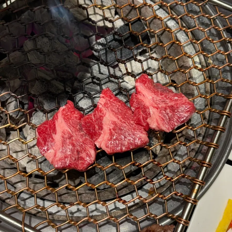 Fresh hanwoo assortment