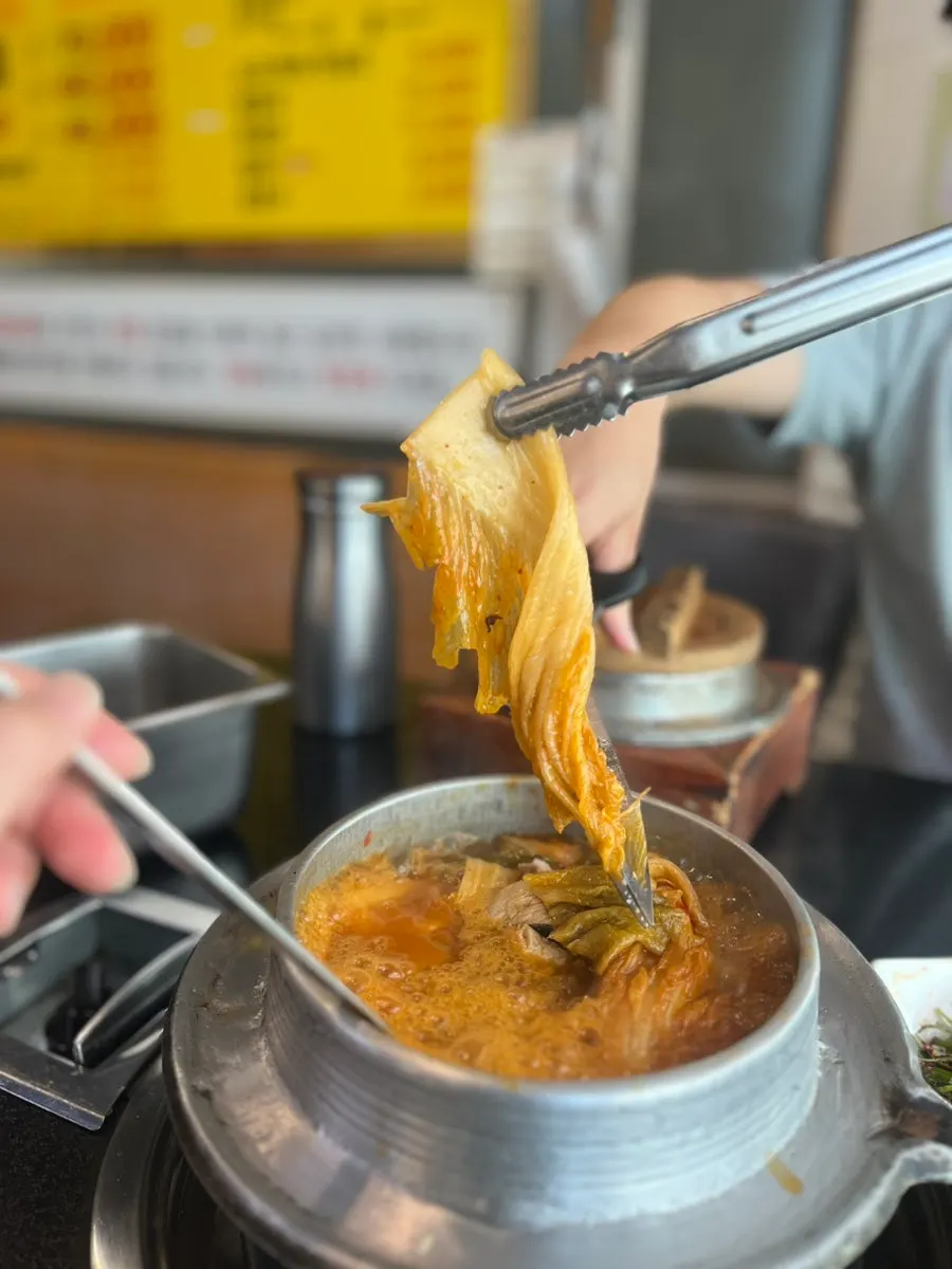 Rib meat soaked in broth
