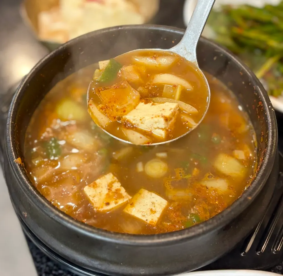 Soybean paste stew ordered after pork belly